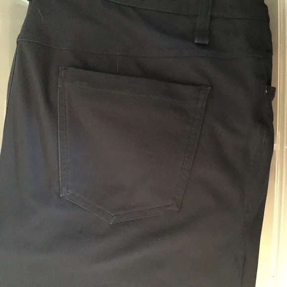 Lululemon ABC Pants Size 32 Navy Blue Slim Fit - Picture 3 of 5